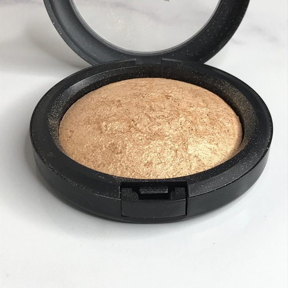 MAC Alexander McQueen Mineralize Skinfinish - Picture 3 of 4